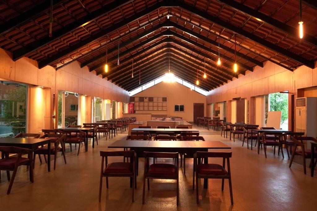 One Resorts & Convention Annavaram Exterior photo